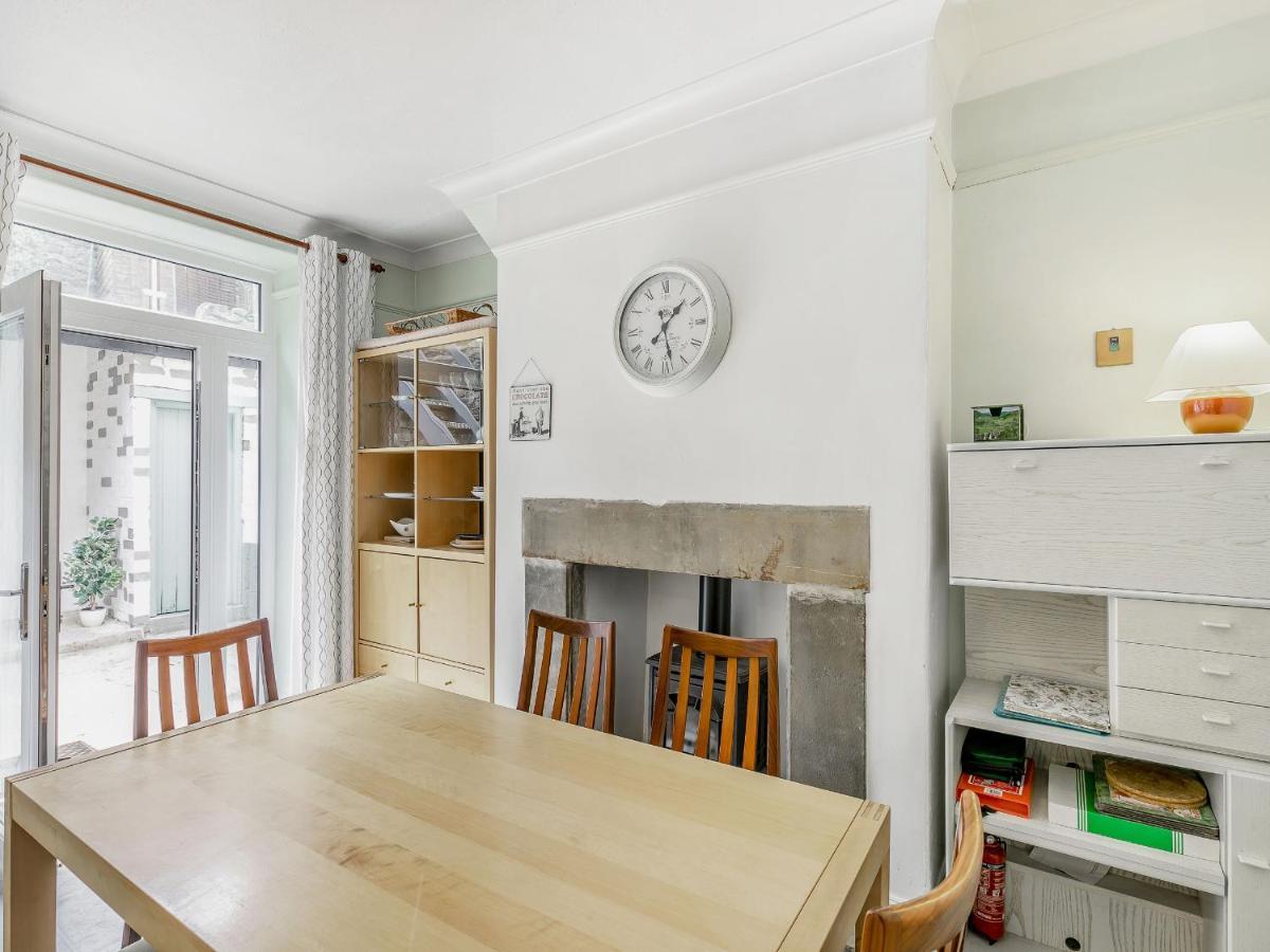 Rosskeen Villa Tideswell Ngoại thất bức ảnh