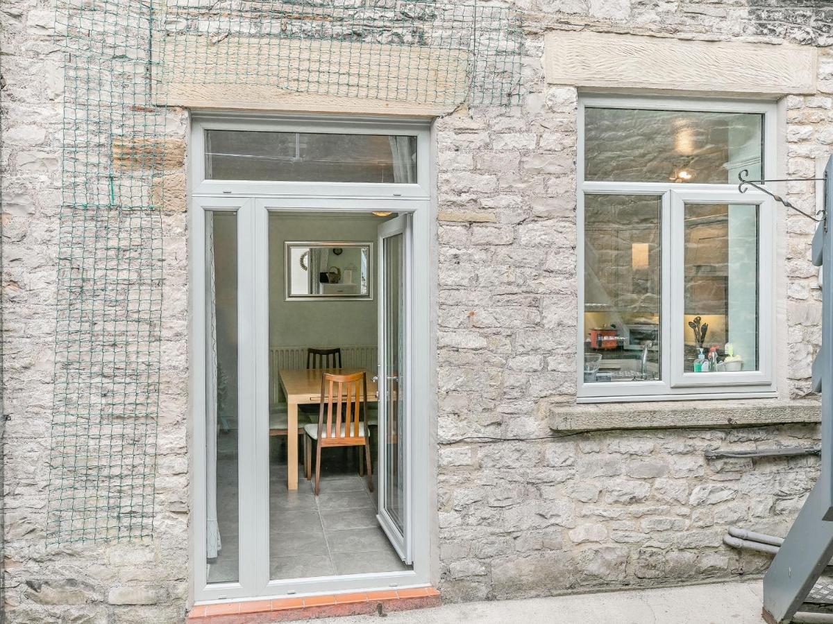 Rosskeen Villa Tideswell Ngoại thất bức ảnh